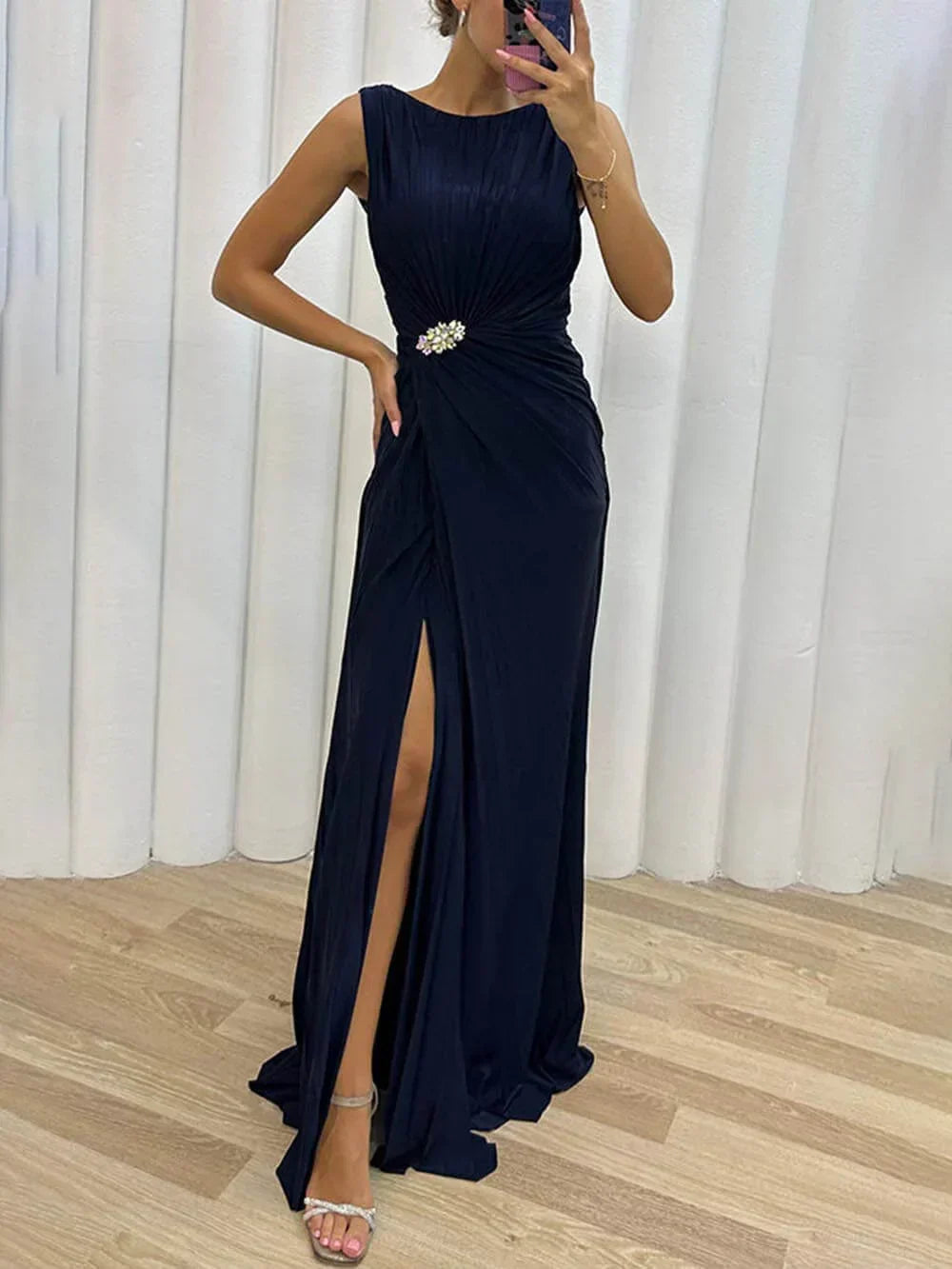 Kendra - Abito Maxi Spaccato Senza Tempo che Sottolinea la Figura
