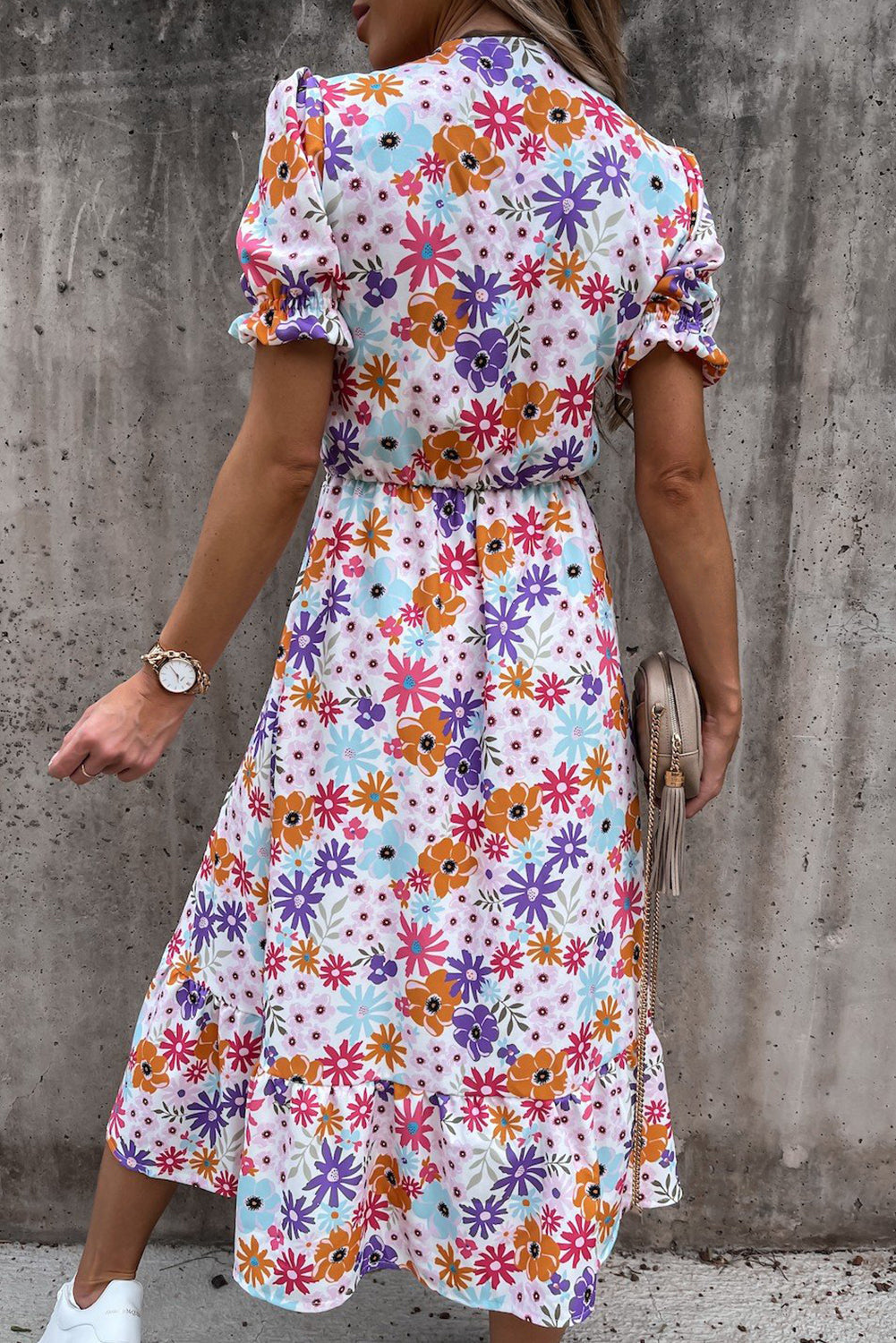 Georgia™ | Maxi Abito Elegante con Fiori e Scollatura a V