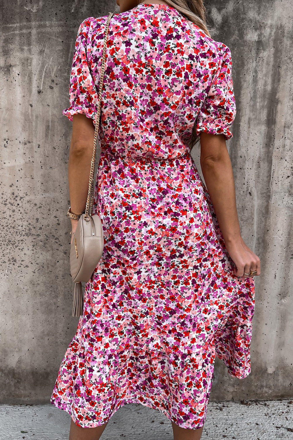 Georgia™ | Maxi Abito Elegante con Fiori e Scollatura a V