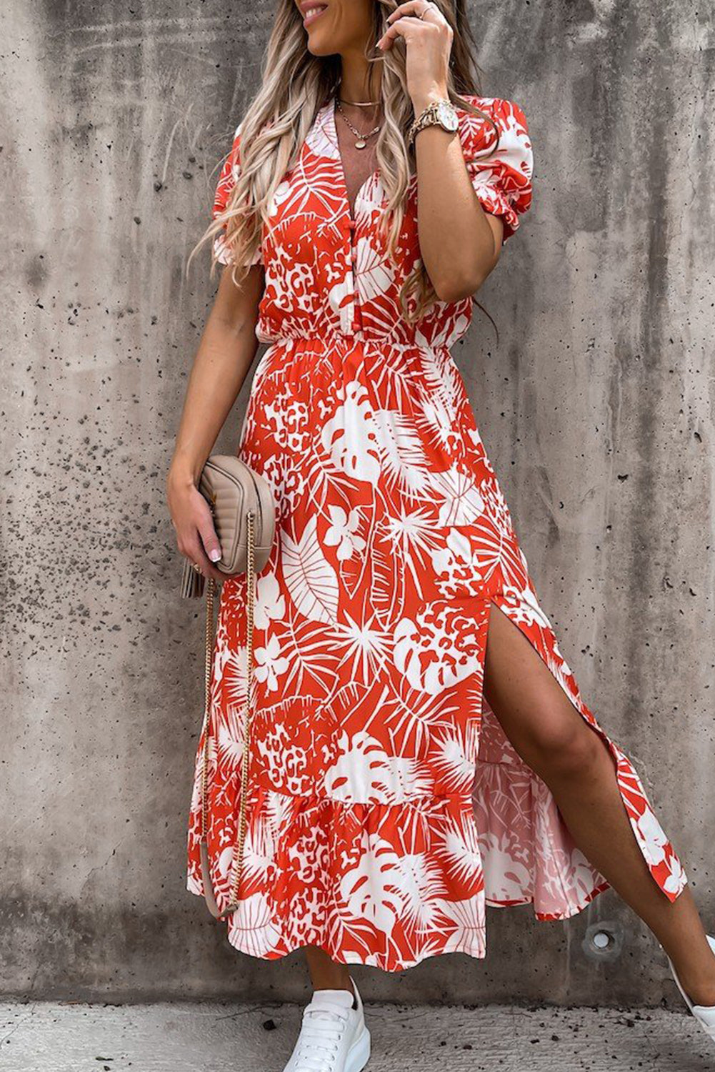 Georgia™ | Maxi Abito Elegante con Fiori e Scollatura a V
