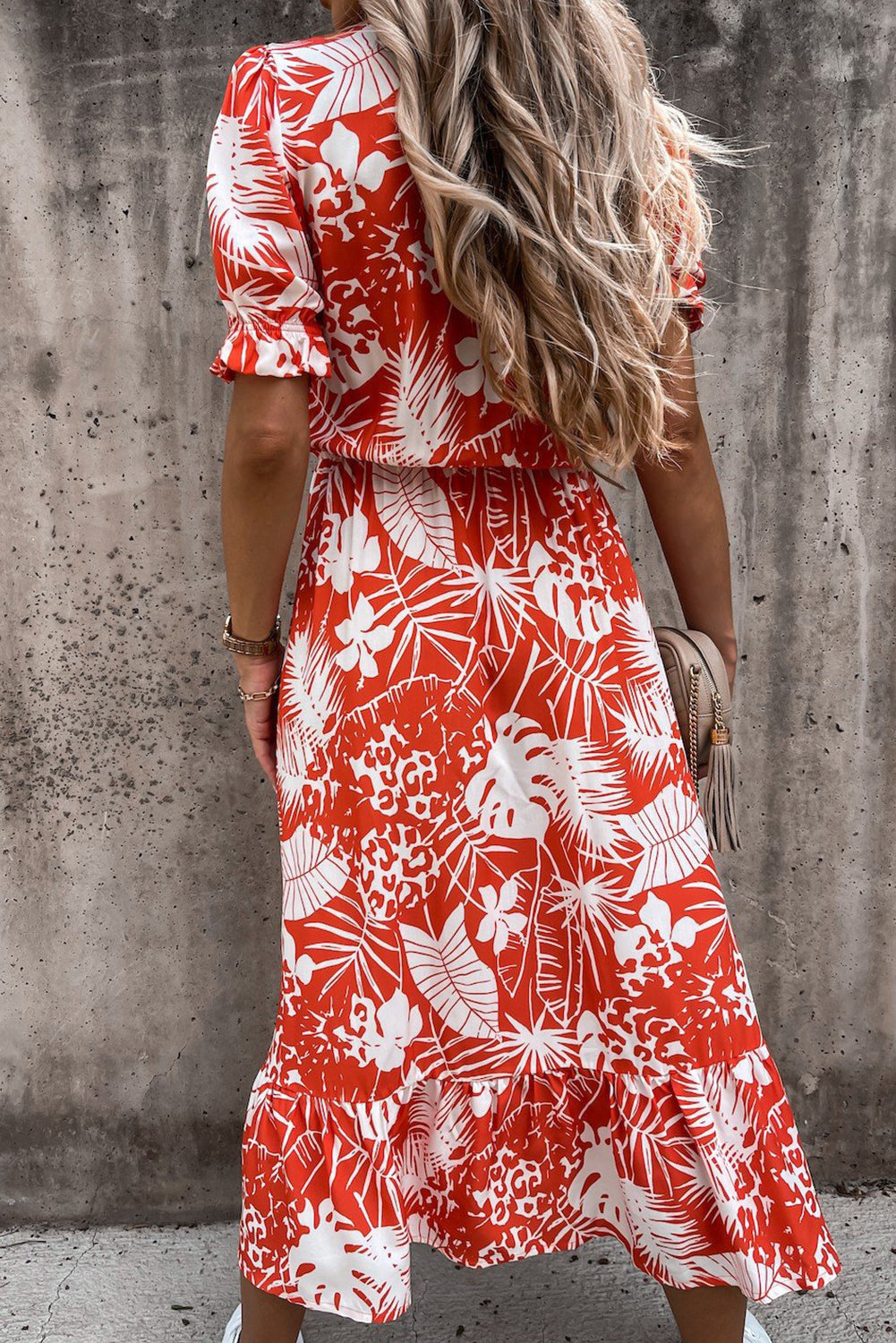 Georgia™ | Maxi Abito Elegante con Fiori e Scollatura a V