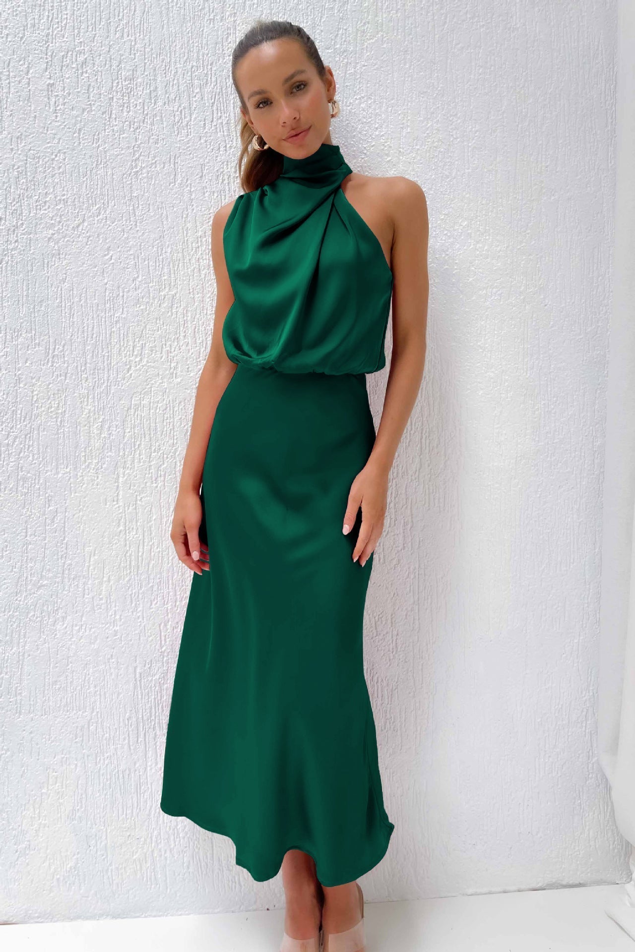 Carlina | Abito lungo in satin con collo all'americana