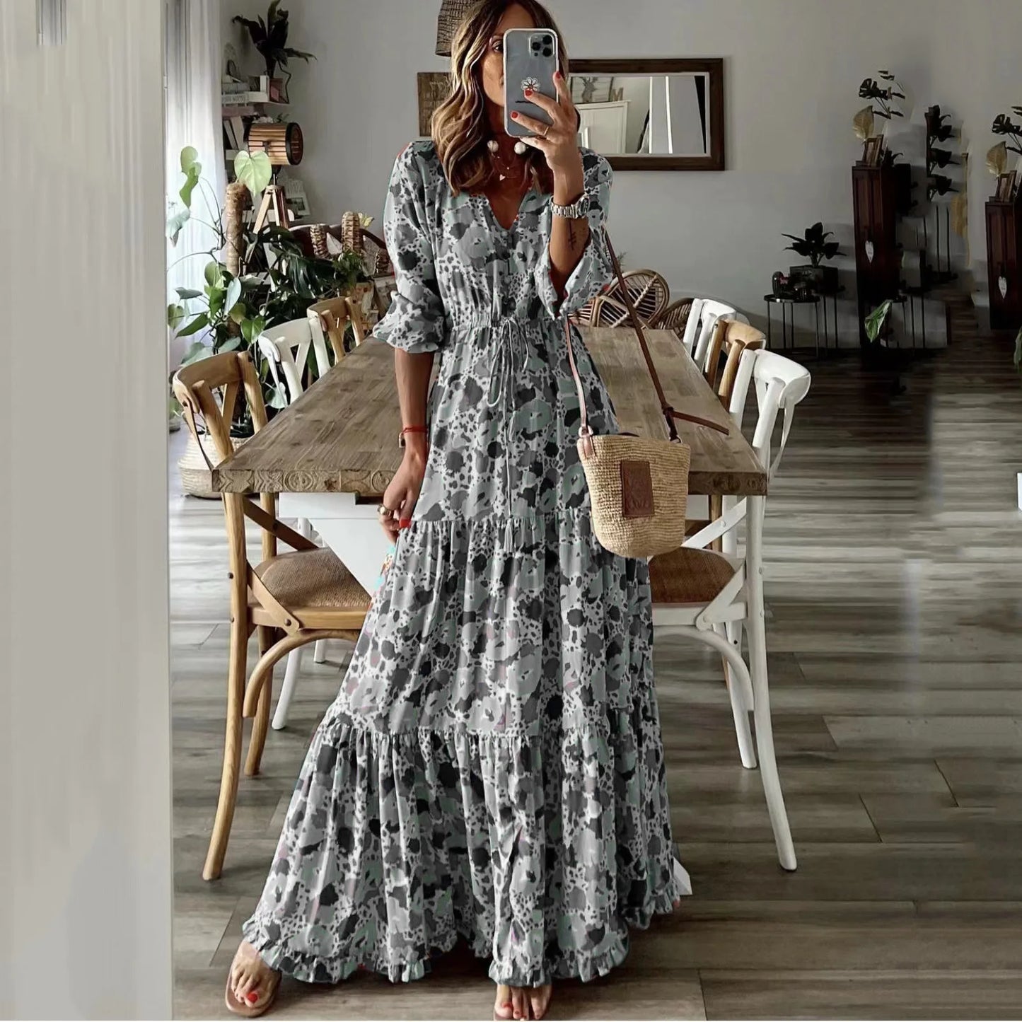 Liora | Vestito Maxi Stampato con Scollatura a V