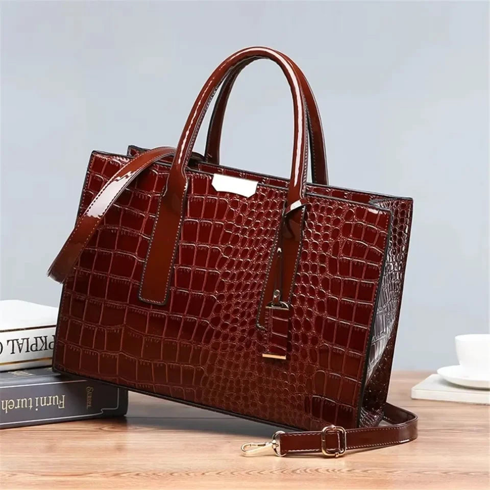 Riviera™ | Tote Bag Capiente in Finitura Coccodrillo