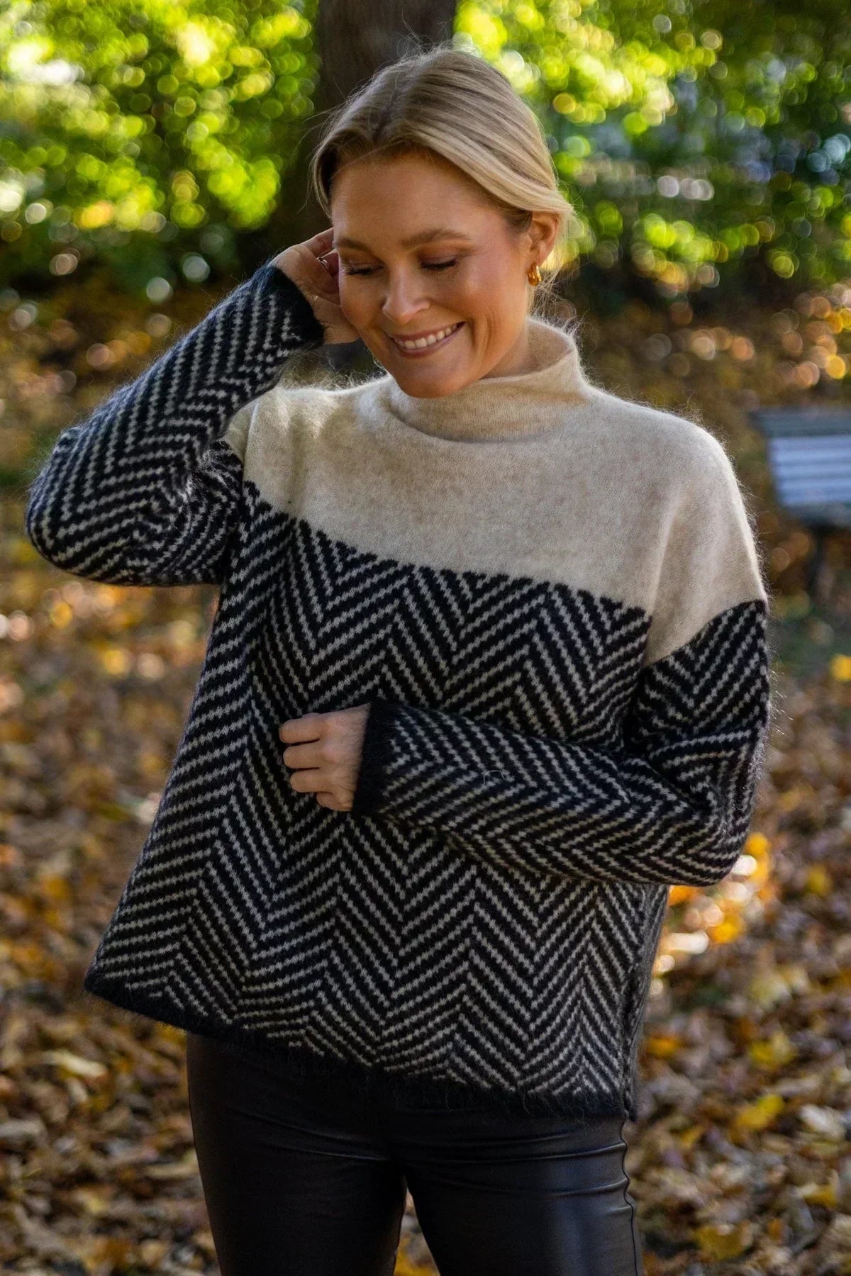 Gia™ - Luxury Cashmere Turtleneck Sweater