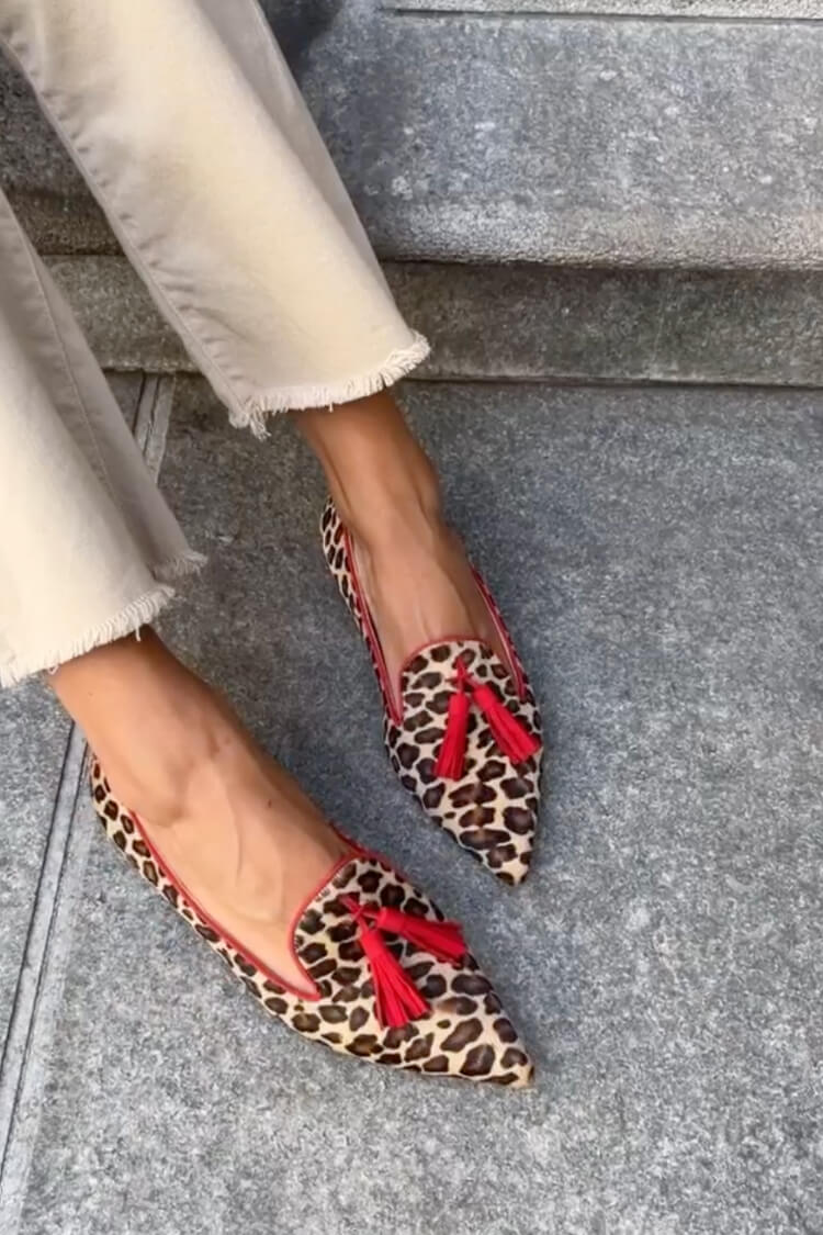 SAVINA | Eleganti mocassini a punta con dettagli frangia per un look raffinato