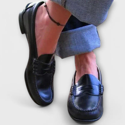 Inês™ - Mocassins clássicos para mulher