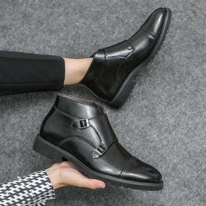 Parker™ | Botas de Dupla Fivela em Couro Sintético